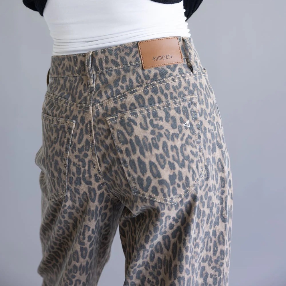Hidden - Women's Alyx Oversized Baggy Cheetah Print Jean - Picture 3 of 3